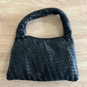 BRAND NEW Walter Baker black quilted bag